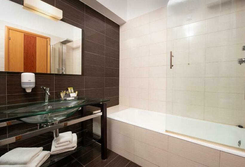 غرفة قياسية مطلّة علي البحر, Heliotrope Hotels