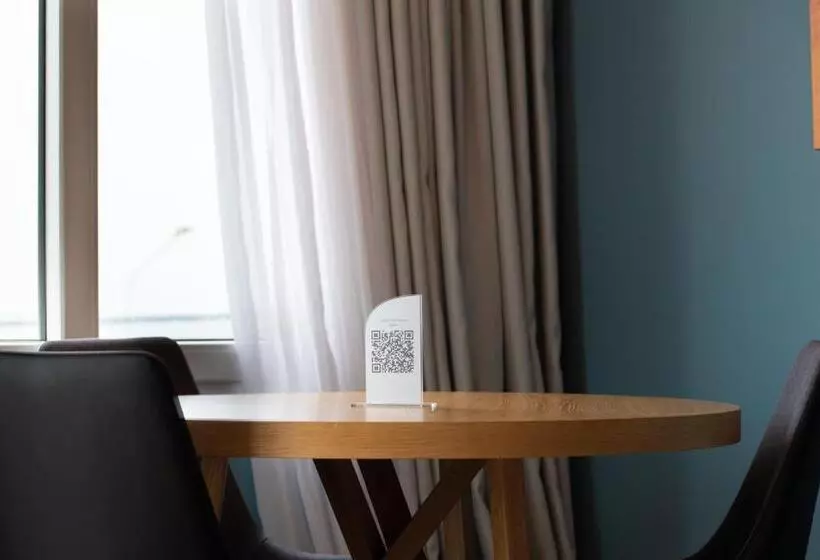 オーシャンビュースイート, Heliotrope Hotels