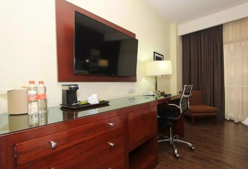 اتاق استاندارد برای معلولان, Holiday Inn Leon, An Ihg