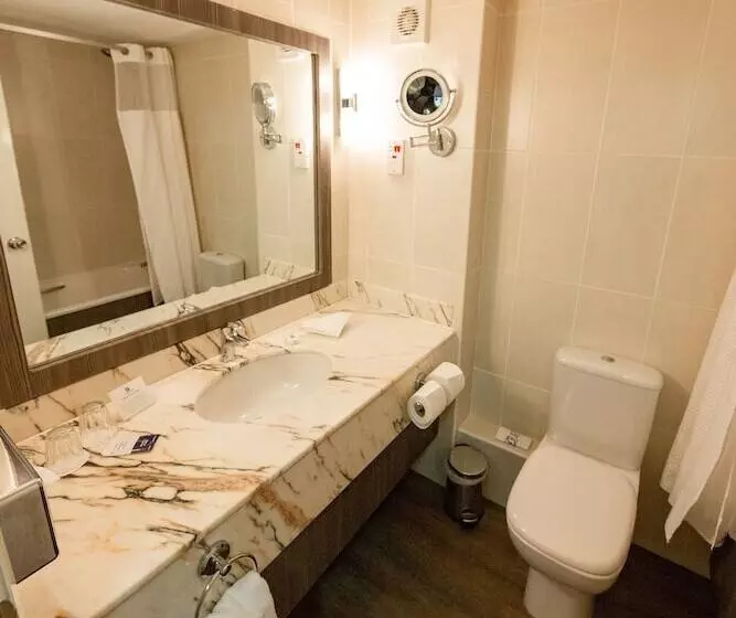 اتاق استاندارد, Holiday Inn Newport, An Ihg