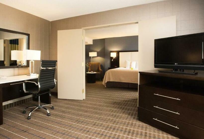 Люкс Кровать Кинг, Holiday Inn & Suites Mississauga West   Meadowvale, An Ihg