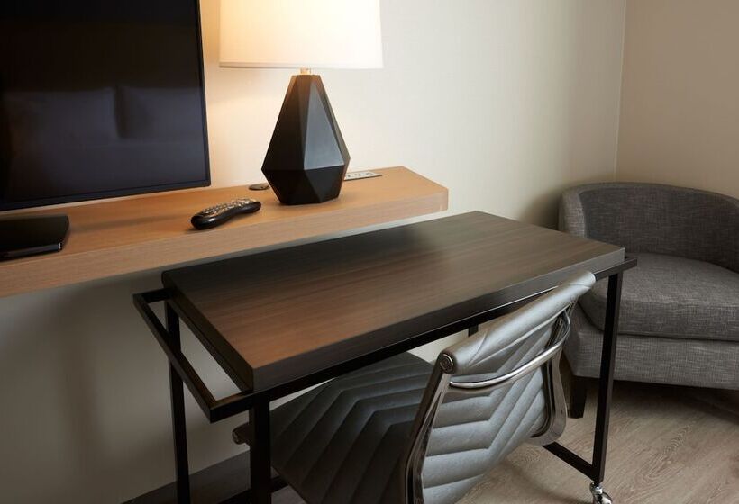 غرفة قياسية, Holiday Inn & Suites Ottawa Kanata, An Ihg