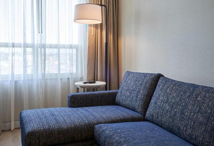 جناح سرير كينج, Holiday Inn & Suites Ottawa Kanata, An Ihg