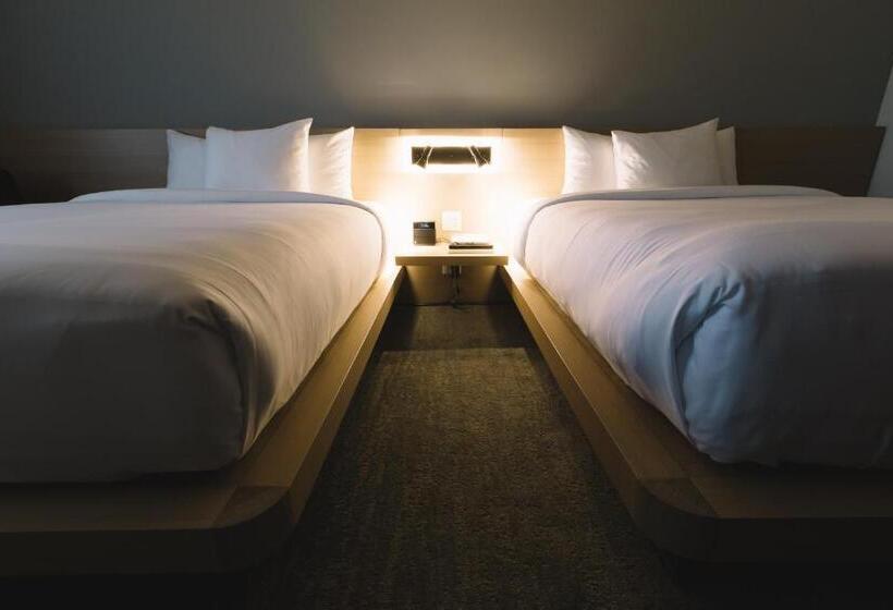 4인용 스탠다드 룸, Inn At The Forks