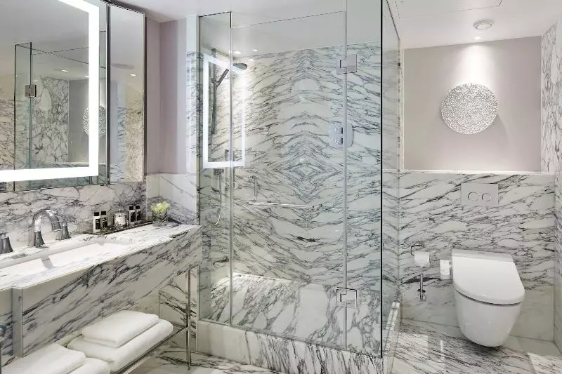 اتاق لوکس با تخت بزرگ, London Marriott Hotel Park Lane