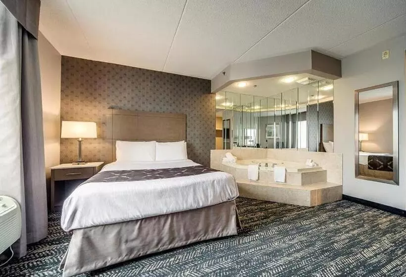 سوئیت با وان آب گرم, Monte Carlo Inn Brampton
