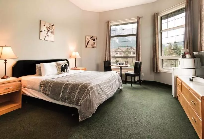 استودیوی پریمیوم, Mountain View Inn