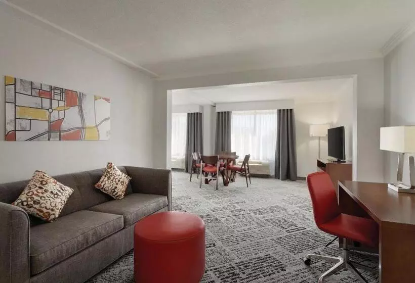 Deluxe Suite King Bed, Radisson Hotel Dallas North Addison