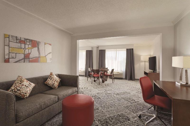 스탠다드 스튜디오 킹침대, Radisson Hotel Dallas North Addison