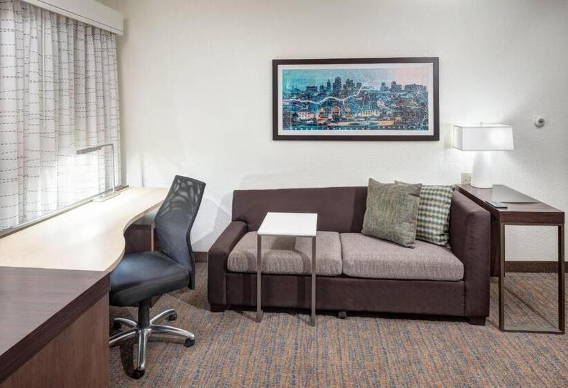 إستوديو قياسى, Residence Inn Kansas City Country Club Plaza