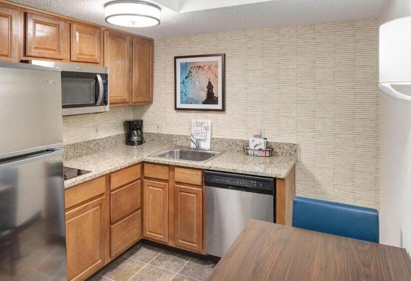 إستوديو قياسى سرير كينج, Residence Inn Kansas City Country Club Plaza