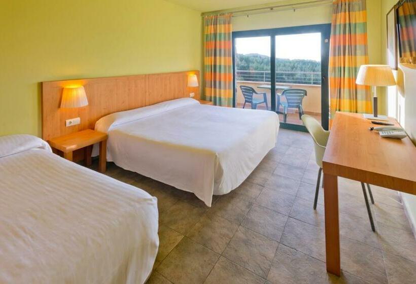 חדר סטנדרט לשלושה, Vilar Rural De Sant Hilari Sacalm By Serhs Hotels