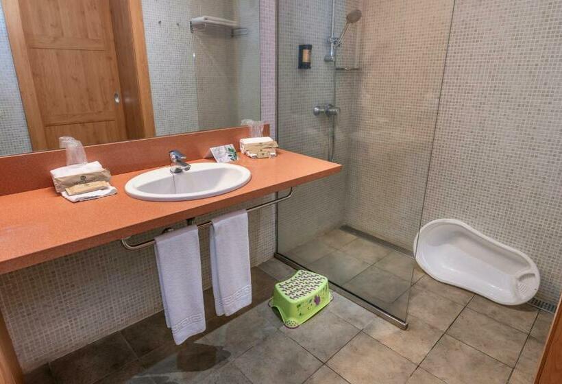 Семейный Номер Вид на Сад, Vilar Rural De Sant Hilari Sacalm By Serhs Hotels