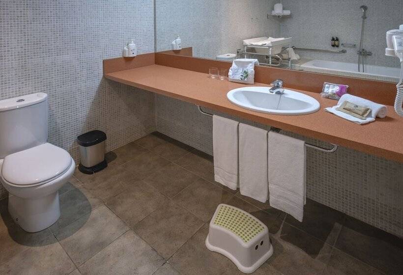 غرفة قياسية ثلاثية, Vilar Rural De Sant Hilari Sacalm By Serhs Hotels