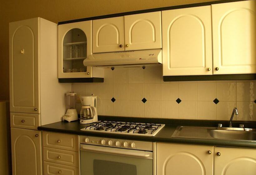 סוויטת ג'וניור, & Suites Galeria