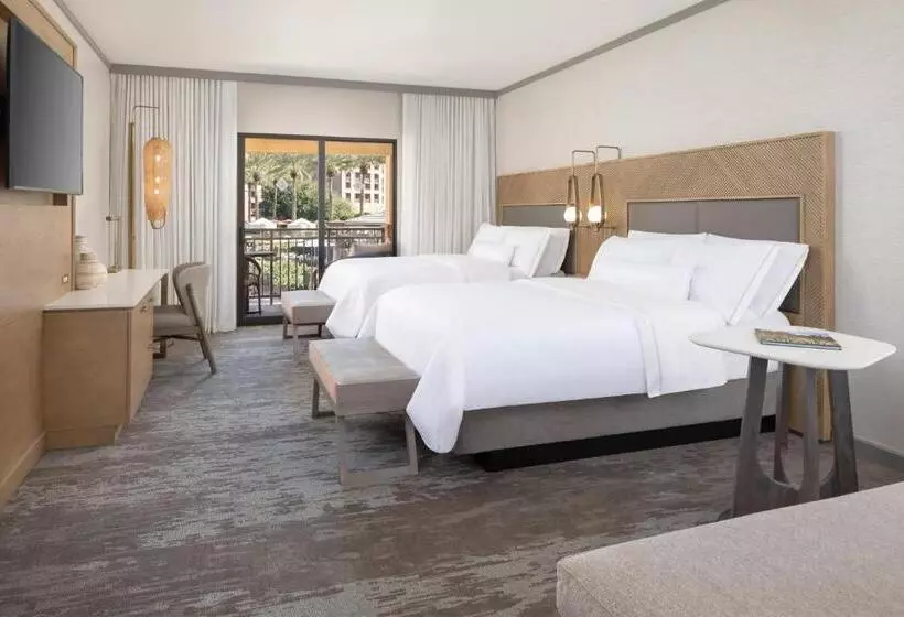 اتاق لوکس با چشمانداز استخر, The Westin Kierland Resort & Spa
