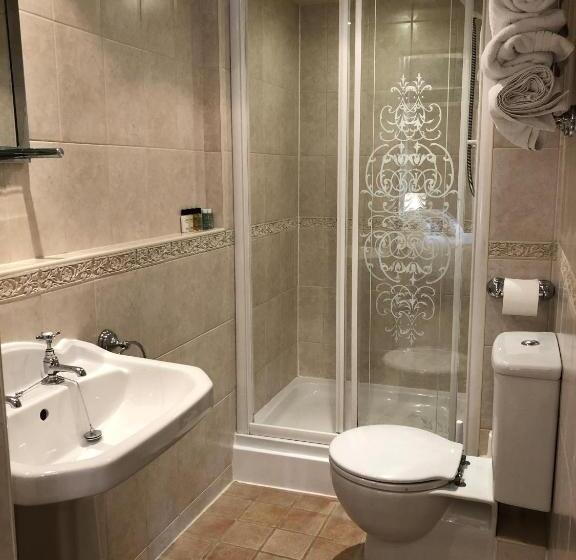 스탠다드 룸 킹사이즈 침대, Hunt House Quarters