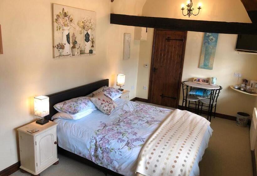 스탠다드 룸 킹사이즈 침대, Hunt House Quarters