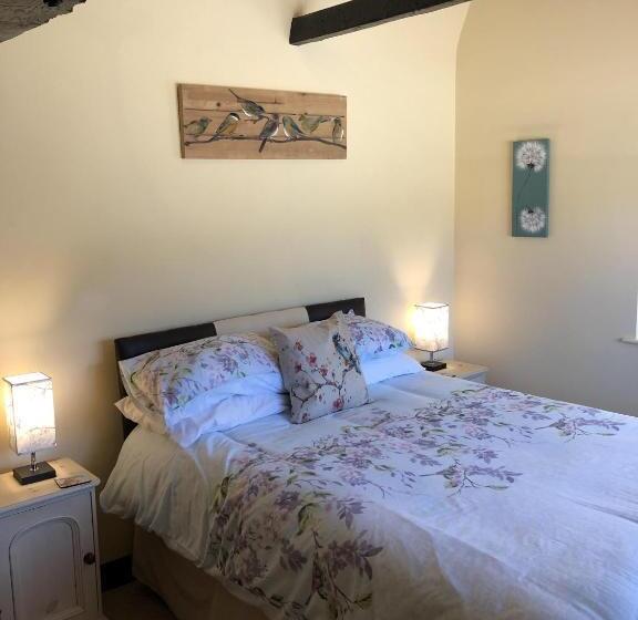 디럭스 룸, Hunt House Quarters