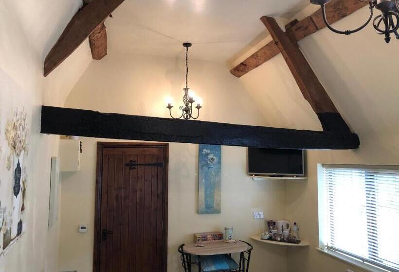 스탠다드 룸 킹사이즈 침대, Hunt House Quarters