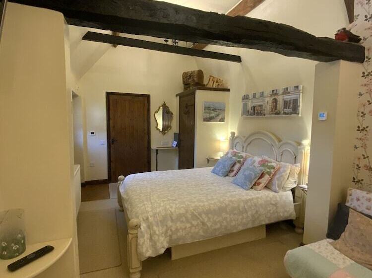 디럭스 4인 룸, Hunt House Quarters