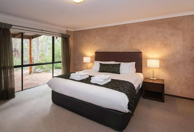 کلبه ییلاقی, Forest Rise Chalets And Lodge