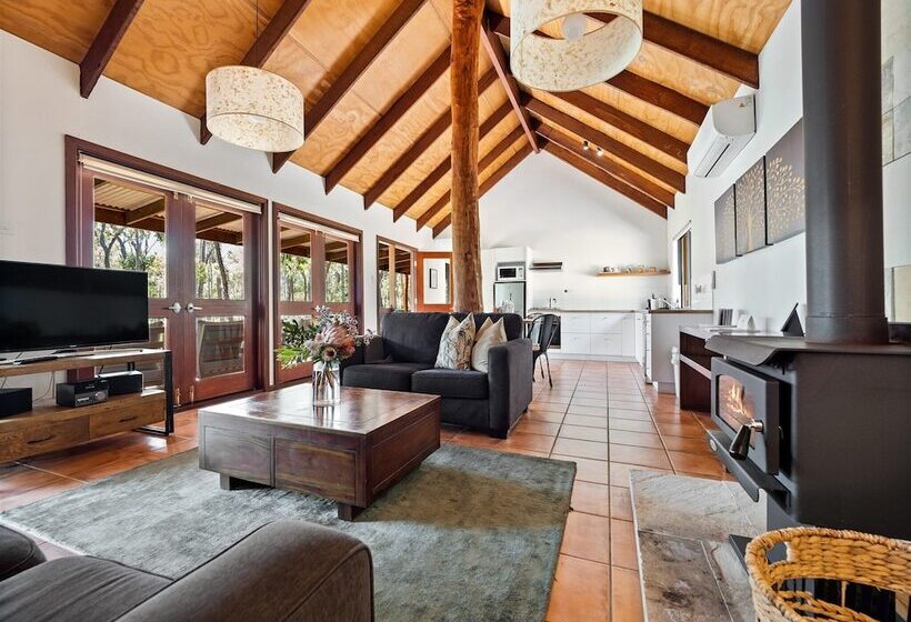 کلبه ییلاقی, Forest Rise Chalets And Lodge