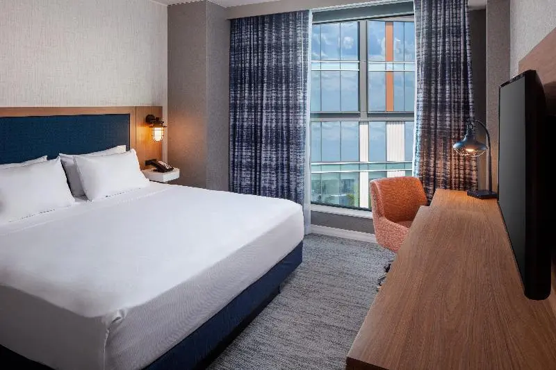اتاق استاندارد با تخت بزرگ, Hampton Inn Boston Seaport District
