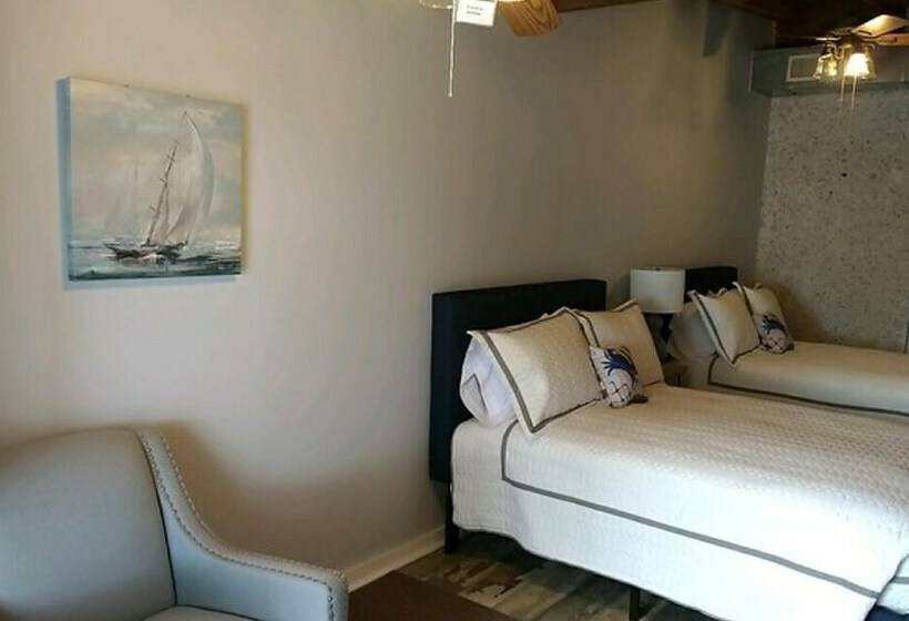 Номер Deluxe, Darien Dockside Inn