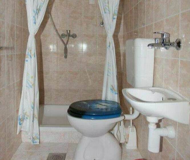 스탠다드 스튜디오, Apartments Alissa