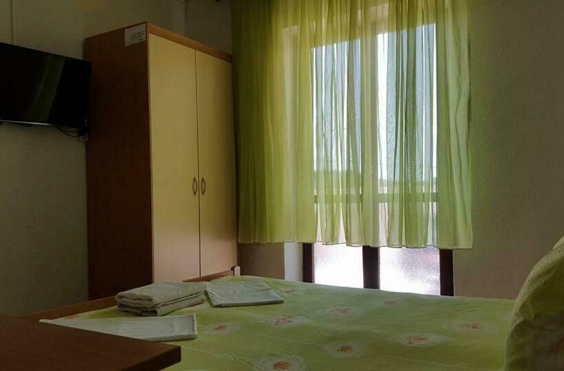 스탠다드 스튜디오, Apartments Alissa