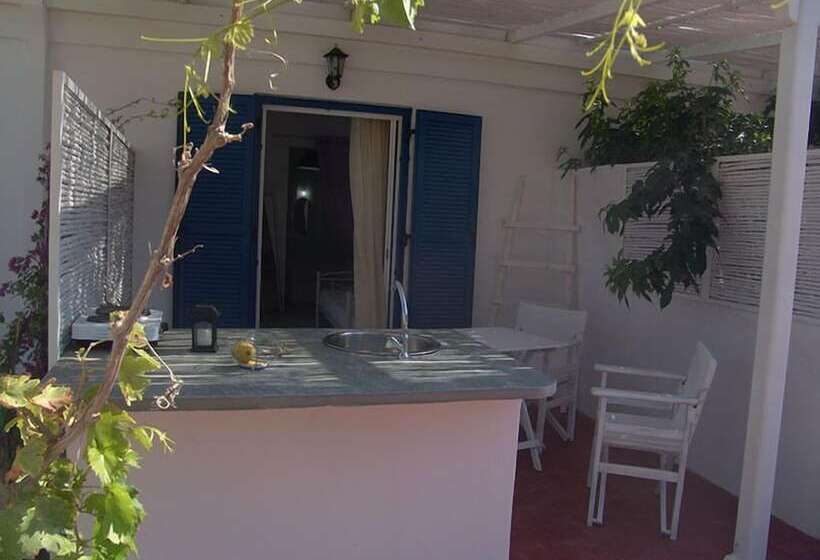 חדר סטנדרט, קומת קרקע, Avlomonasbeach – Adults Only