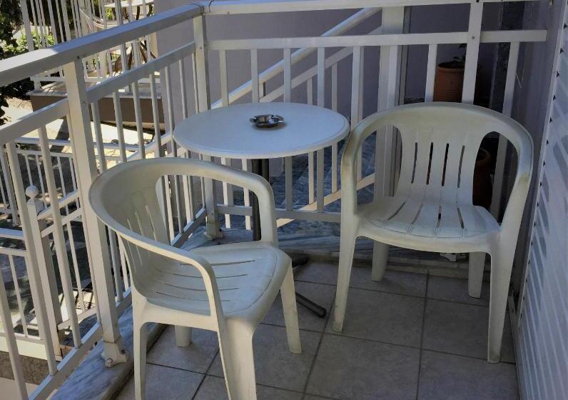 带1个卧室的带阳台的公寓, Grecian Sea