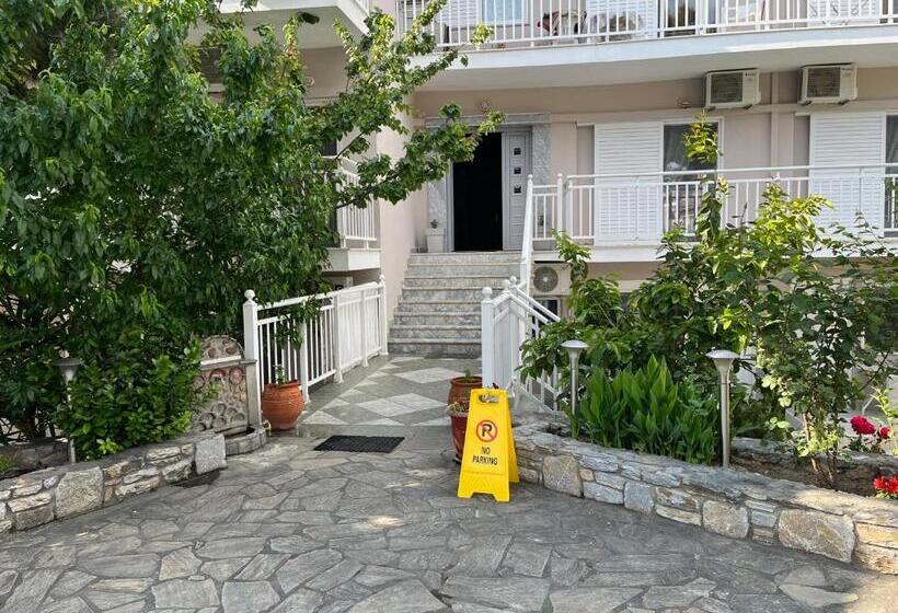 带1个卧室的带阳台的公寓, Grecian Sea