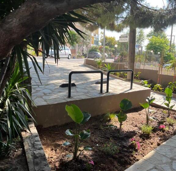 带1个卧室带花园景观的公寓, Grecian Sea