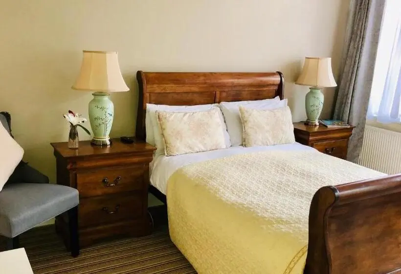 スタンダードルーム, The Tower House B&b
