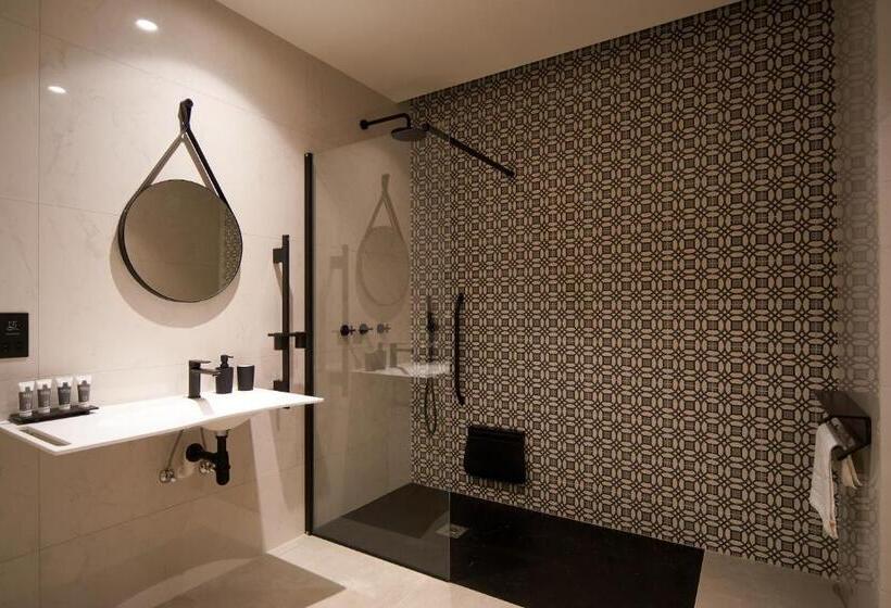 اتاق استاندارد برای معلولان, 23 Boutique