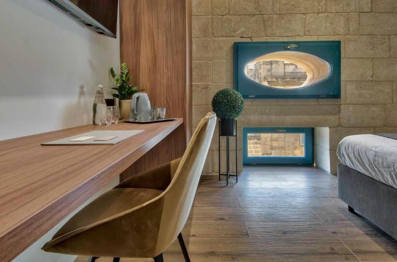 اتاق لوکس, 23 Boutique