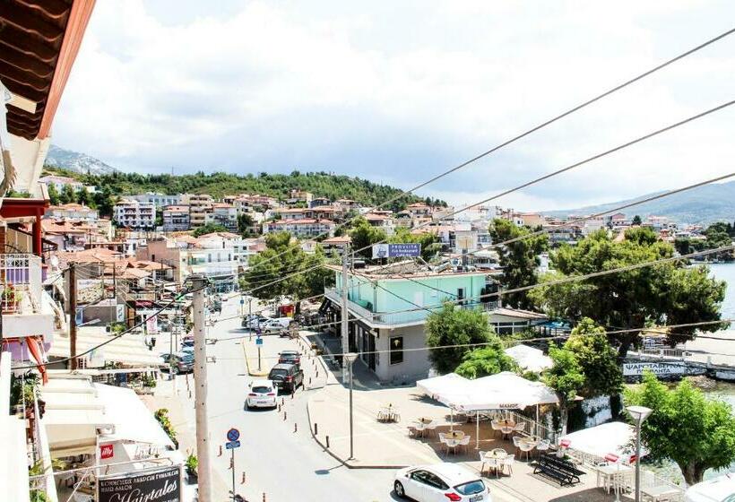 Quarto Estandar Vista Mar, Gyalos Beach Front