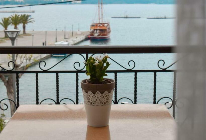 Quarto Estandar Vista Mar, Gyalos Beach Front