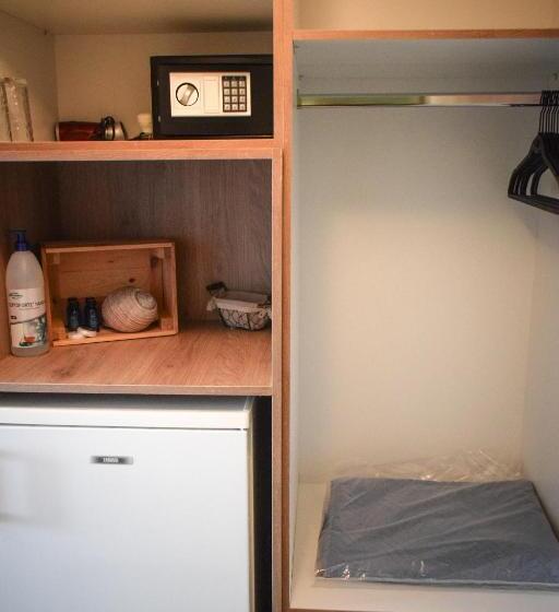 Quarto Estandar Vista Mar, Gyalos Beach Front