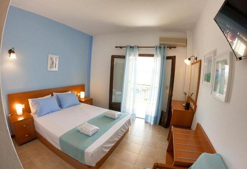 Quarto Estandar Vista Mar, Gyalos Beach Front