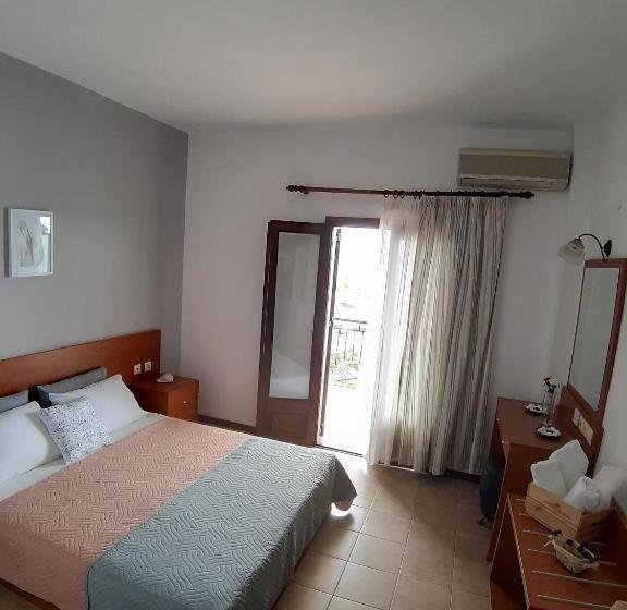 Quarto Estandar Vista Mar, Gyalos Beach Front