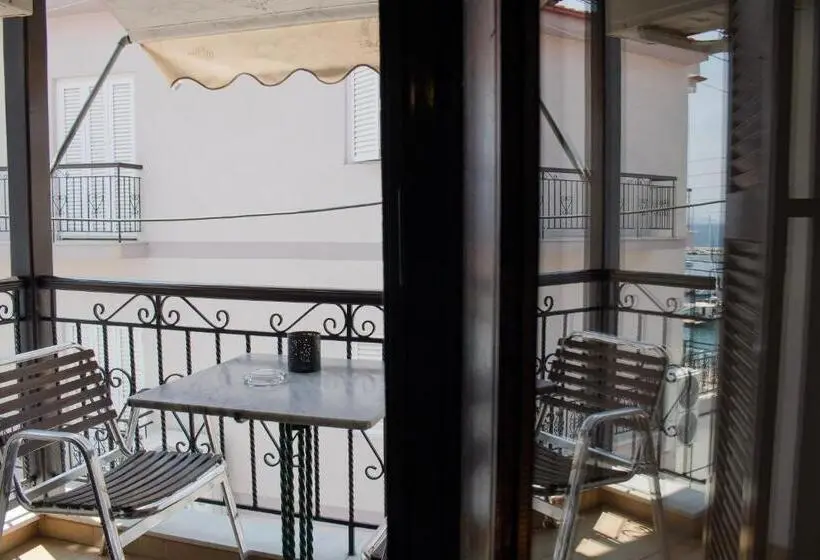 サイドシービュースーペリアールーム, Gyalos Beach Front