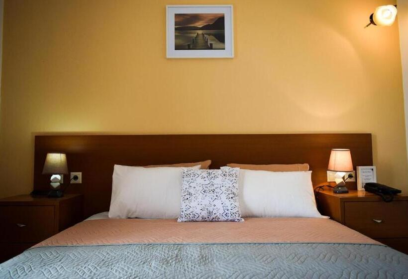 Quarto Estandar Vista Mar, Gyalos Beach Front