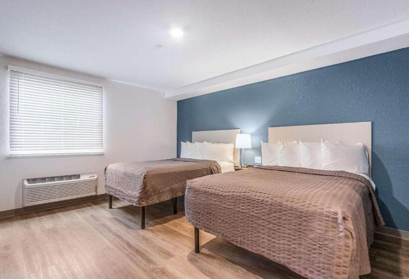 带2个双人床的标准工作室, Woodspring Suites Doral Miami Airport