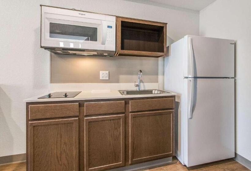 Номер Стандарт, Woodspring Suites Doral Miami Airport