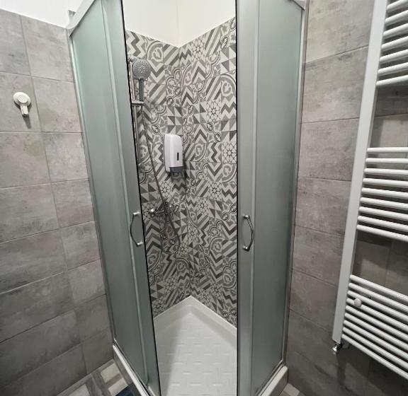 חדר משפחתי, Hostel Turin Metro Young