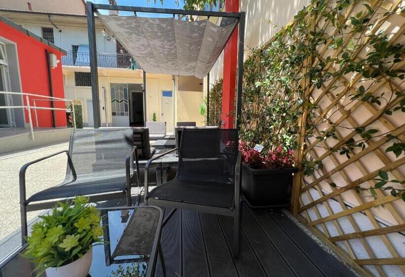 غرفة قياسية رباعية حمام مشترك, Hostel Turin Metro Young