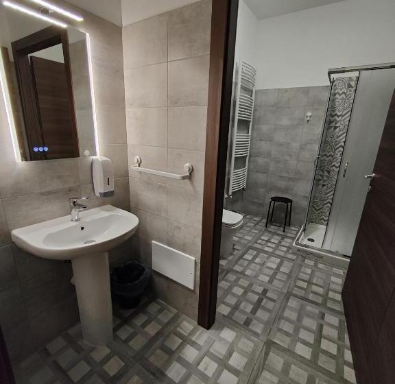 חדר סטנדרט לארבעה, Hostel Turin Metro Young